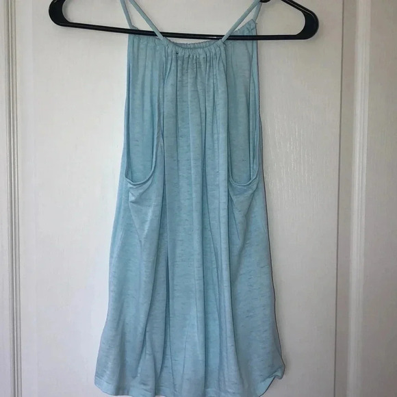 Blue Tank - Picture 3 of 3
